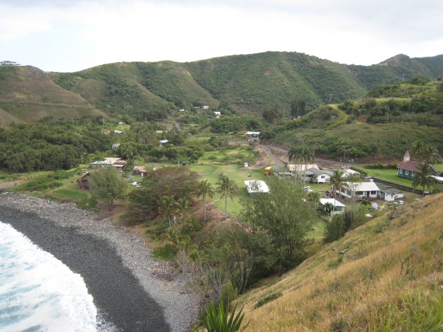 A small village in west Maui. Possibly Kahakuloa?